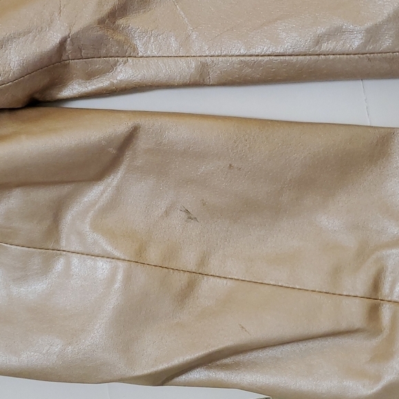 Danier metallic gold 100% leather button up jacket size small - Picture 7 of 9